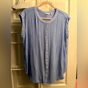 Reitmans Light Blue Button-Up Blouse